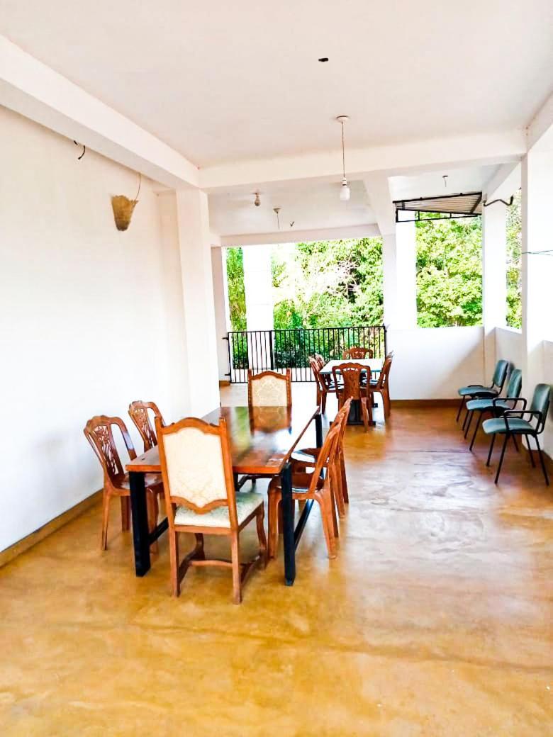 Wasgamu Safari Lodge Wasgamuwa Екстериор снимка